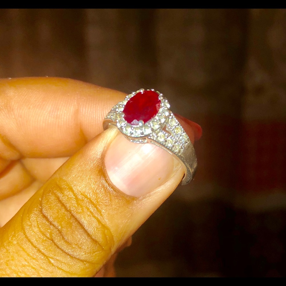 Real Diamond/ Ruby Ring - Picture 2 of 3